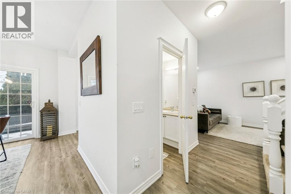 1085 Harrogate Drive Unit# 31, Ancaster, Ontario  L9K 1R2 - Photo 37 - 40799210