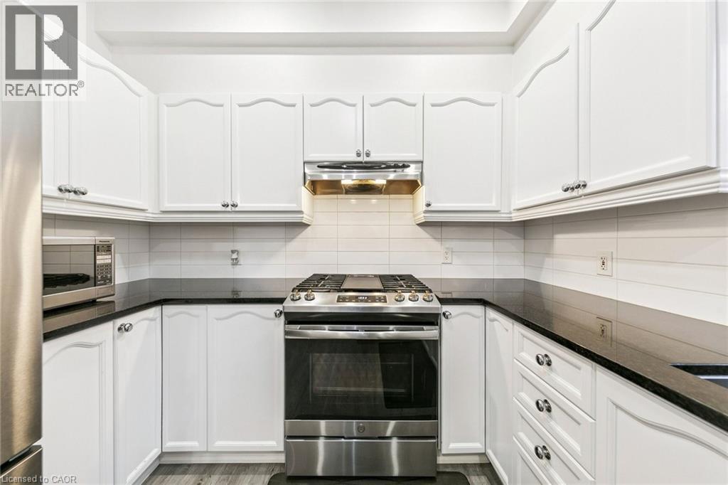 1085 Harrogate Drive Unit# 31, Ancaster, Ontario  L9K 1R2 - Photo 11 - 40799210