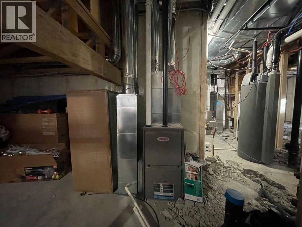 220 Carringham Road Nw, Calgary, Alberta  T3P 1V4 - Photo 44 - A2278406