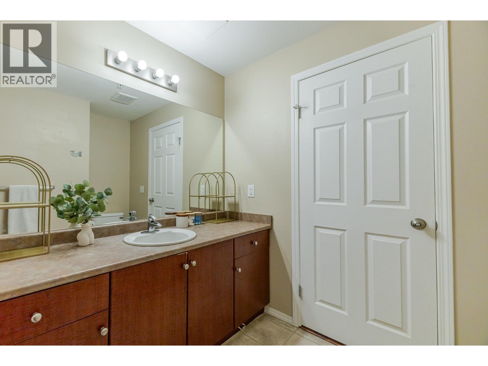 1875 Country Club Drive Unit# 1516, Kelowna, British Columbia  V1V 2W7 - Photo 24 - 10372453