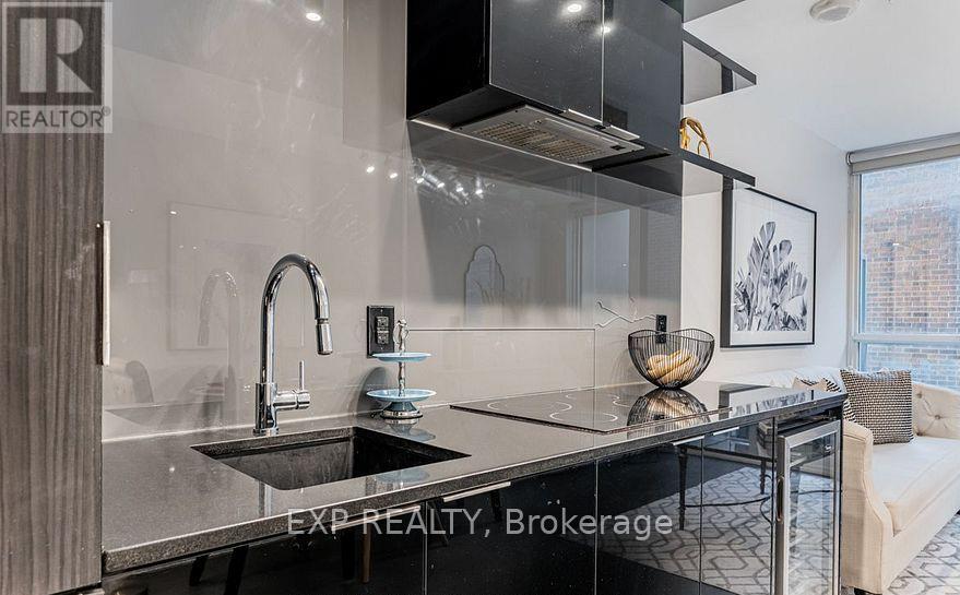 1105 - 70 Temperance Street, Toronto, Ontario  M5H 0B1 - Photo 8 - C12705758