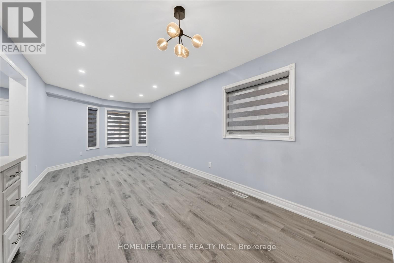 231 Timberlane Drive, Brampton, Ontario  L6Y 4V7 - Photo 10 - W12705476