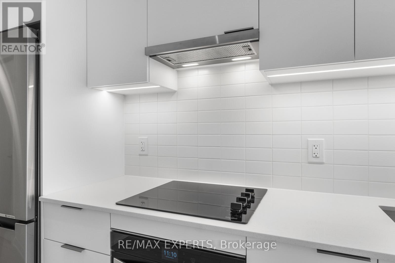 807 - 3071 Trafalgar Road, Oakville, Ontario  L6H 8C6 - Photo 10 - W12705766