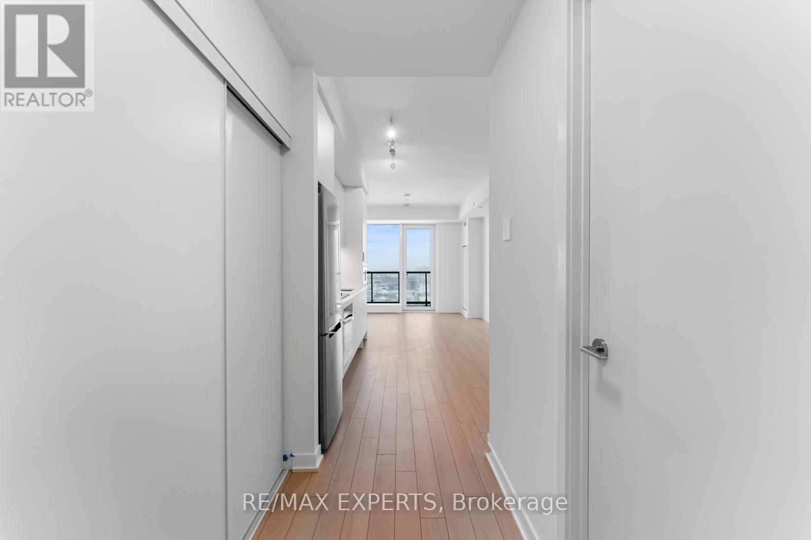 807 - 3071 Trafalgar Road, Oakville, Ontario  L6H 8C6 - Photo 5 - W12705766