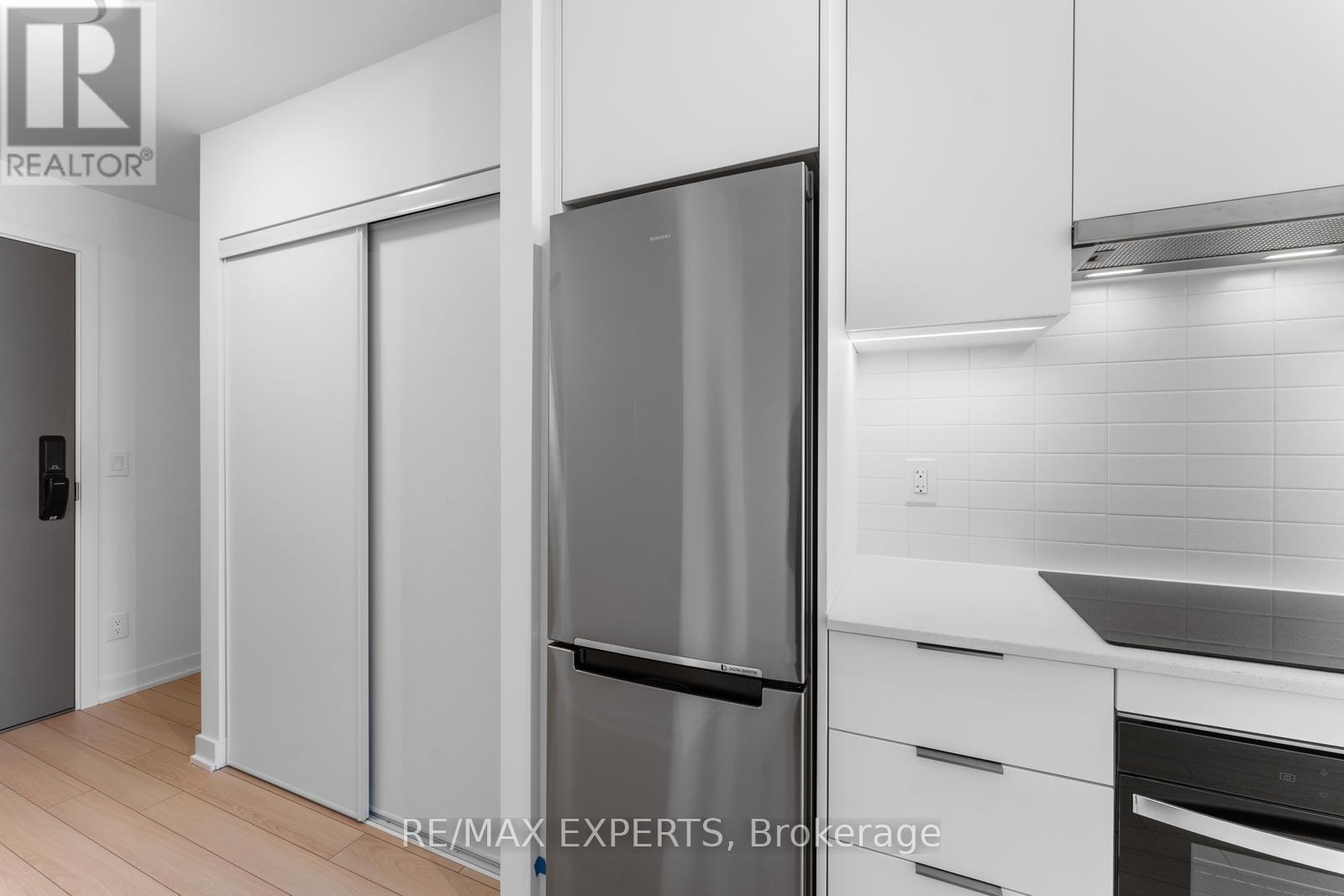 807 - 3071 Trafalgar Road, Oakville, Ontario  L6H 8C6 - Photo 9 - W12705766