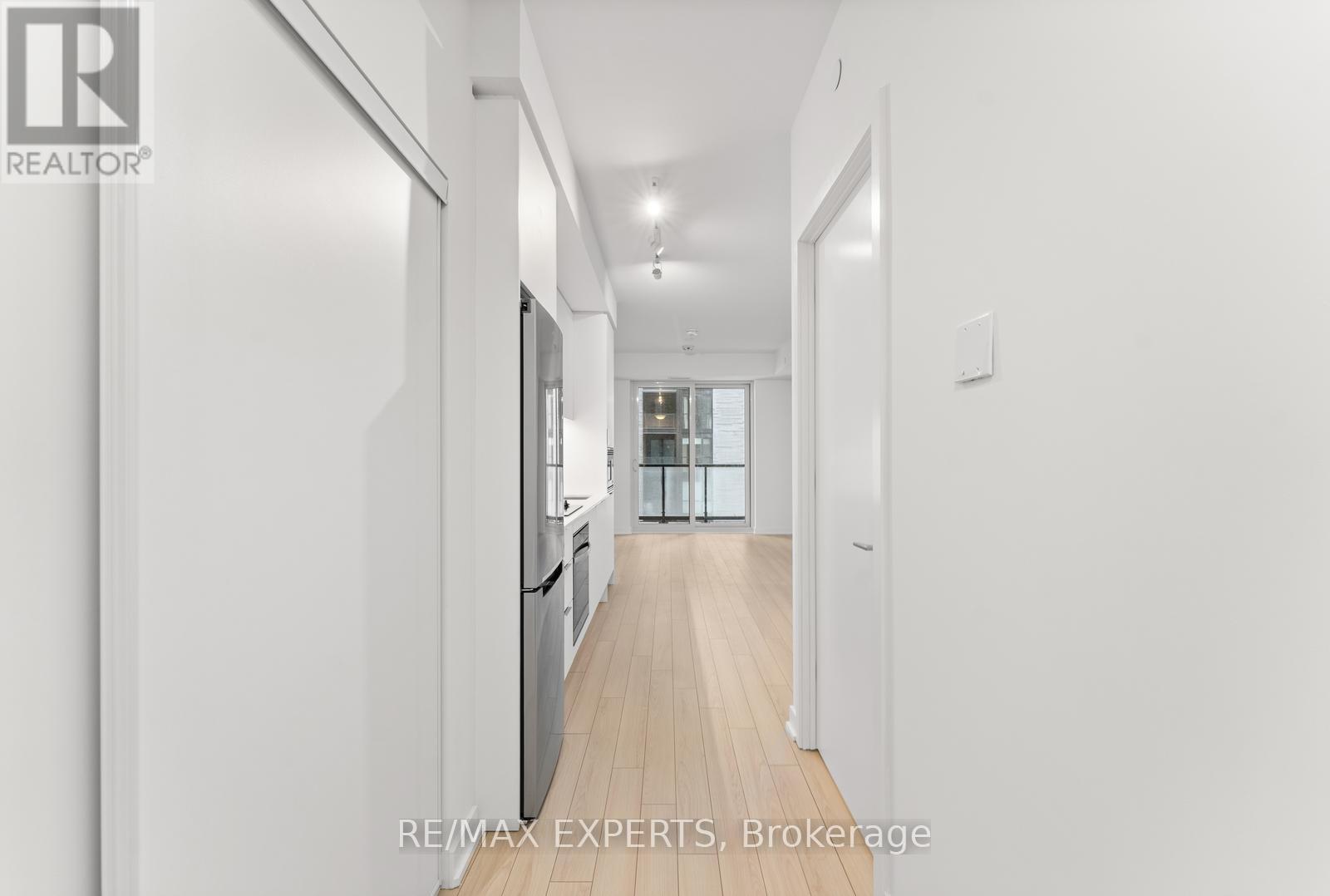 1002 - 3071 Trafalgar Road, Oakville, Ontario  L6H 8C6 - Photo 5 - W12705768