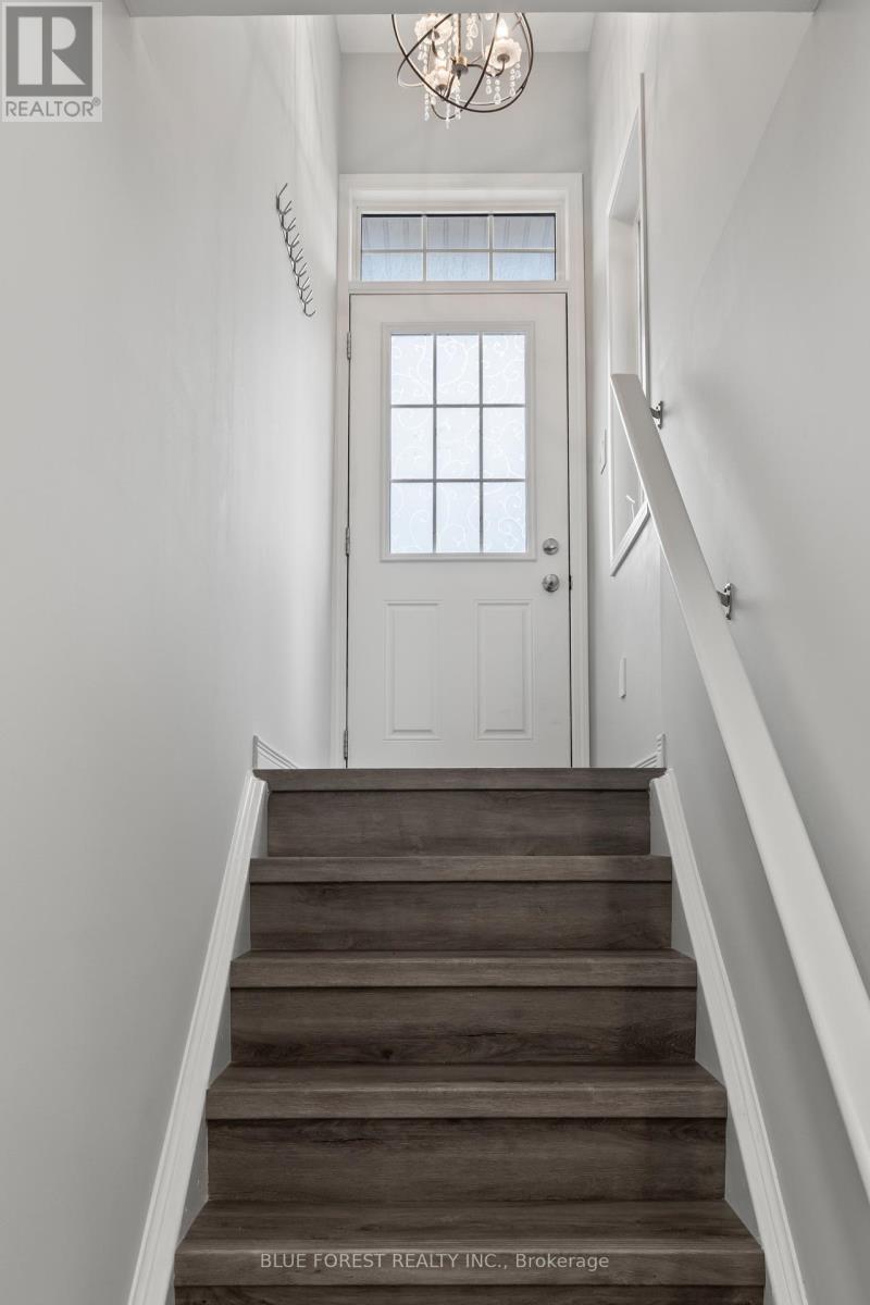 50 - 3200 Singleton Avenue, London South, Ontario  N6L 0C7 - Photo 4 - X12705782