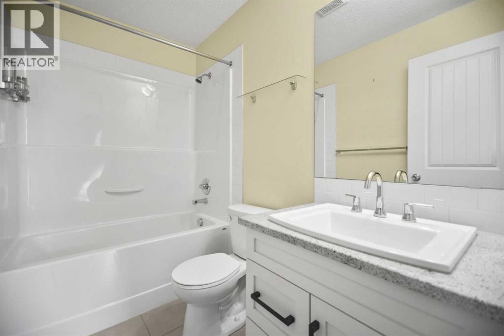 384 Copperpond Landing SE, Calgary, Alberta  T2Z 1G6 - Photo 23 - A2272564