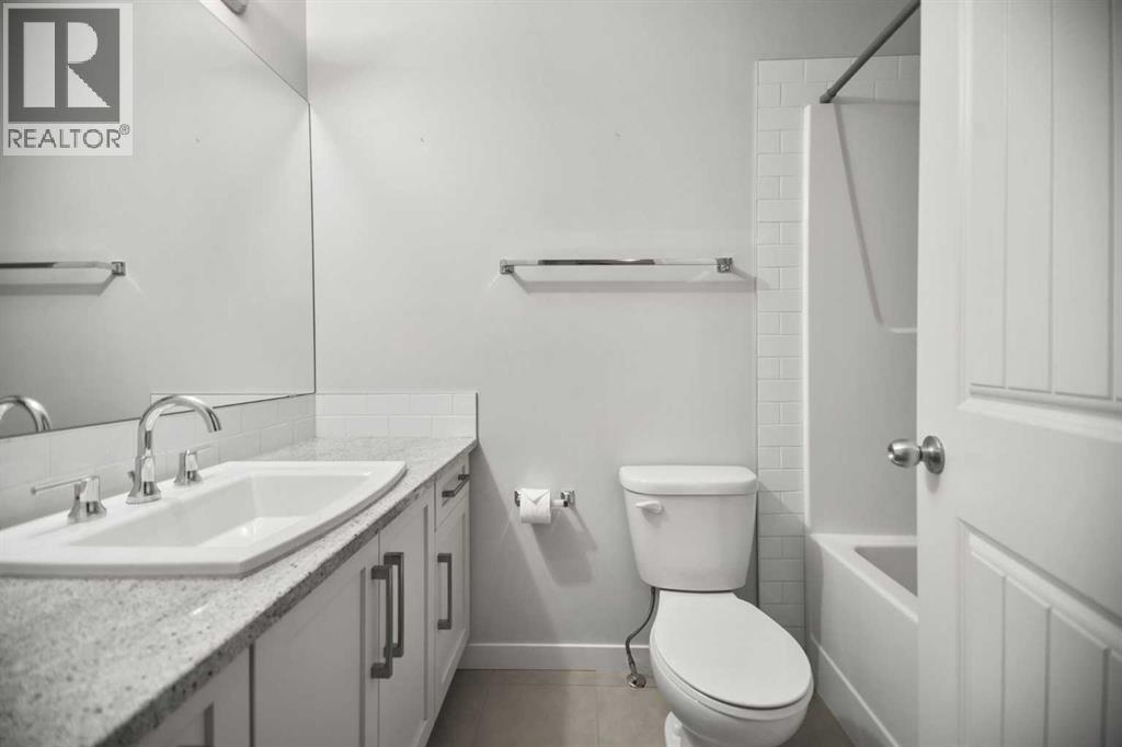384 Copperpond Landing SE, Calgary, Alberta  T2Z 1G6 - Photo 17 - A2272564