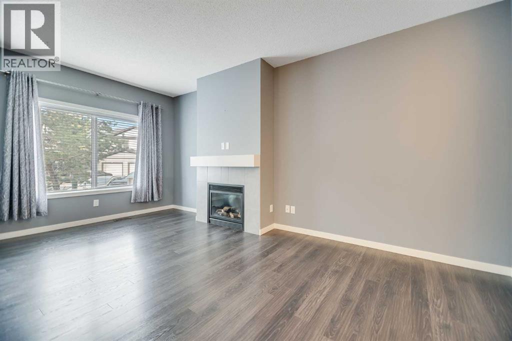 384 Copperpond Landing SE, Calgary, Alberta  T2Z 1G6 - Photo 7 - A2272564