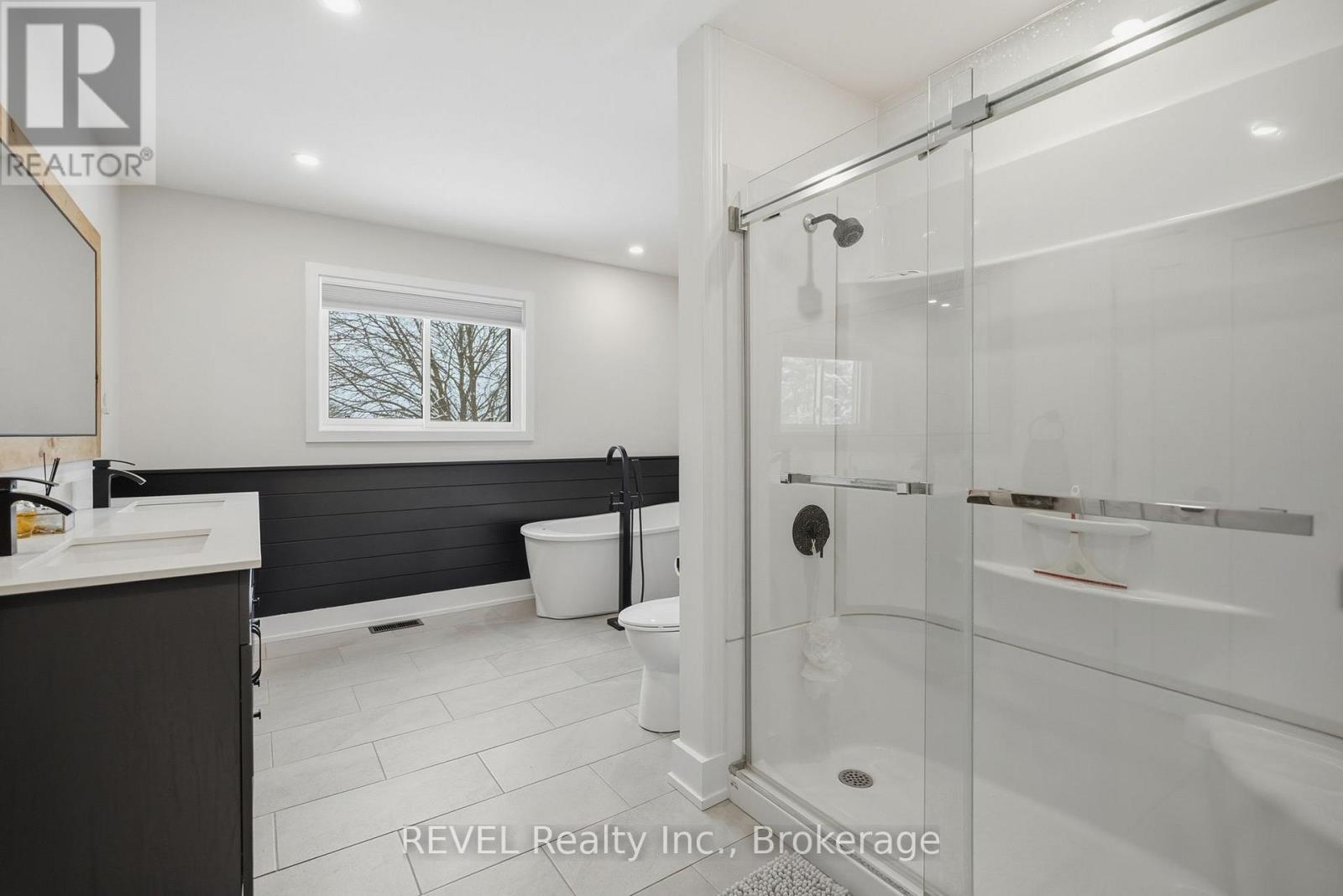 1097 Pelham Street, Pelham, Ontario  L3C 3E4 - Photo 22 - X12705800