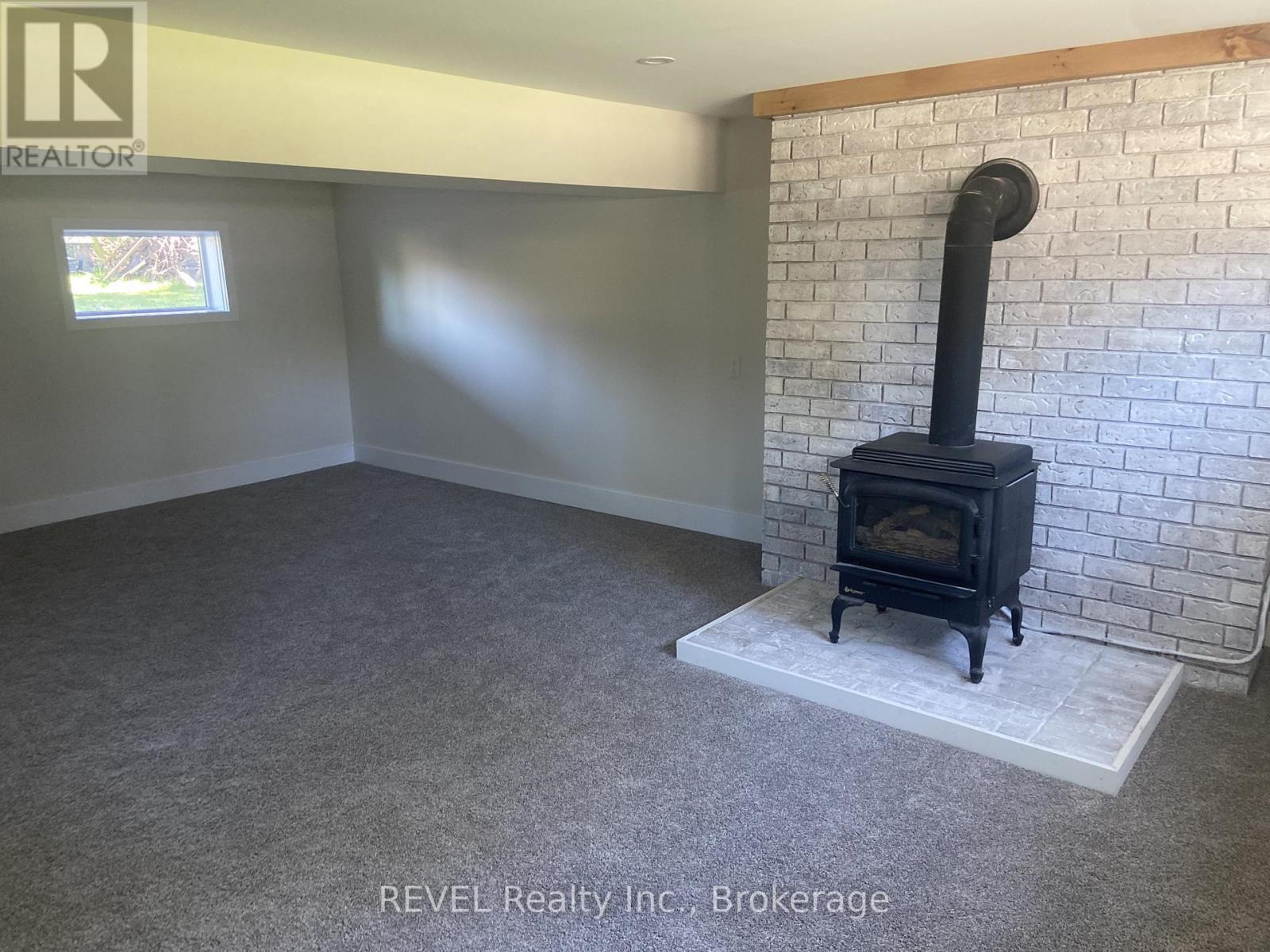 1097 Pelham Street, Pelham, Ontario  L3C 3E4 - Photo 33 - X12705800