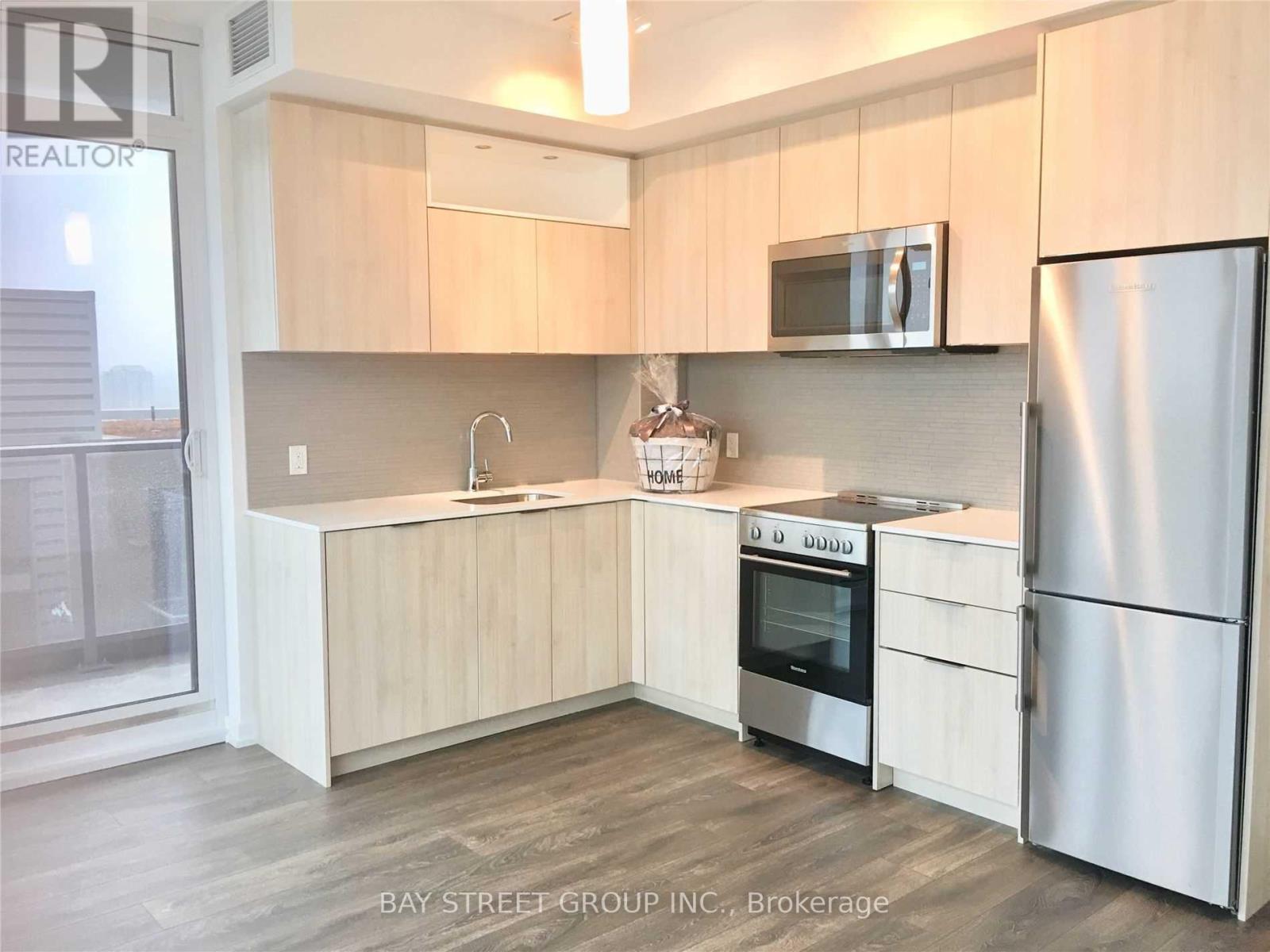 702 - 50 Forest Manor Road, Toronto, Ontario  M2J 0E3 - Photo 2 - C12705776