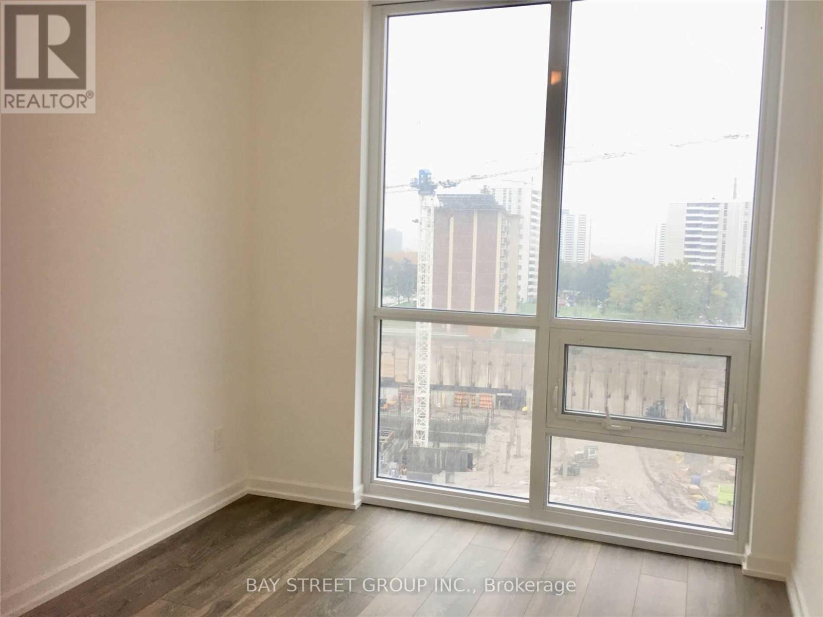 702 - 50 Forest Manor Road, Toronto, Ontario  M2J 0E3 - Photo 4 - C12705776