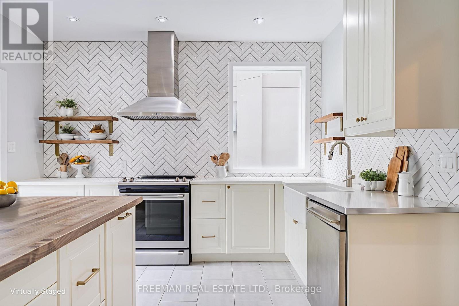 555 Markham Street, Toronto, Ontario  M6G 2L6 - Photo 3 - C12705790