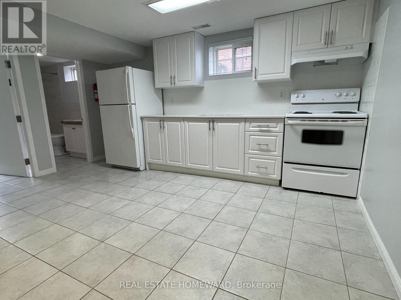 Basement - 30 Norcross Road, Toronto, Ontario  M3H 2R4 - Photo 3 - C12705804