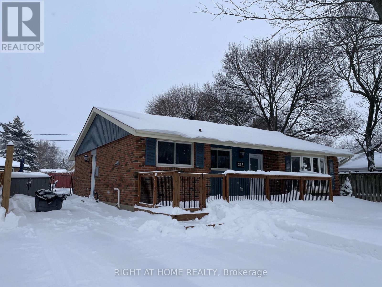 345 MAPLEWOOD CRESCENT, Milton, Ontario