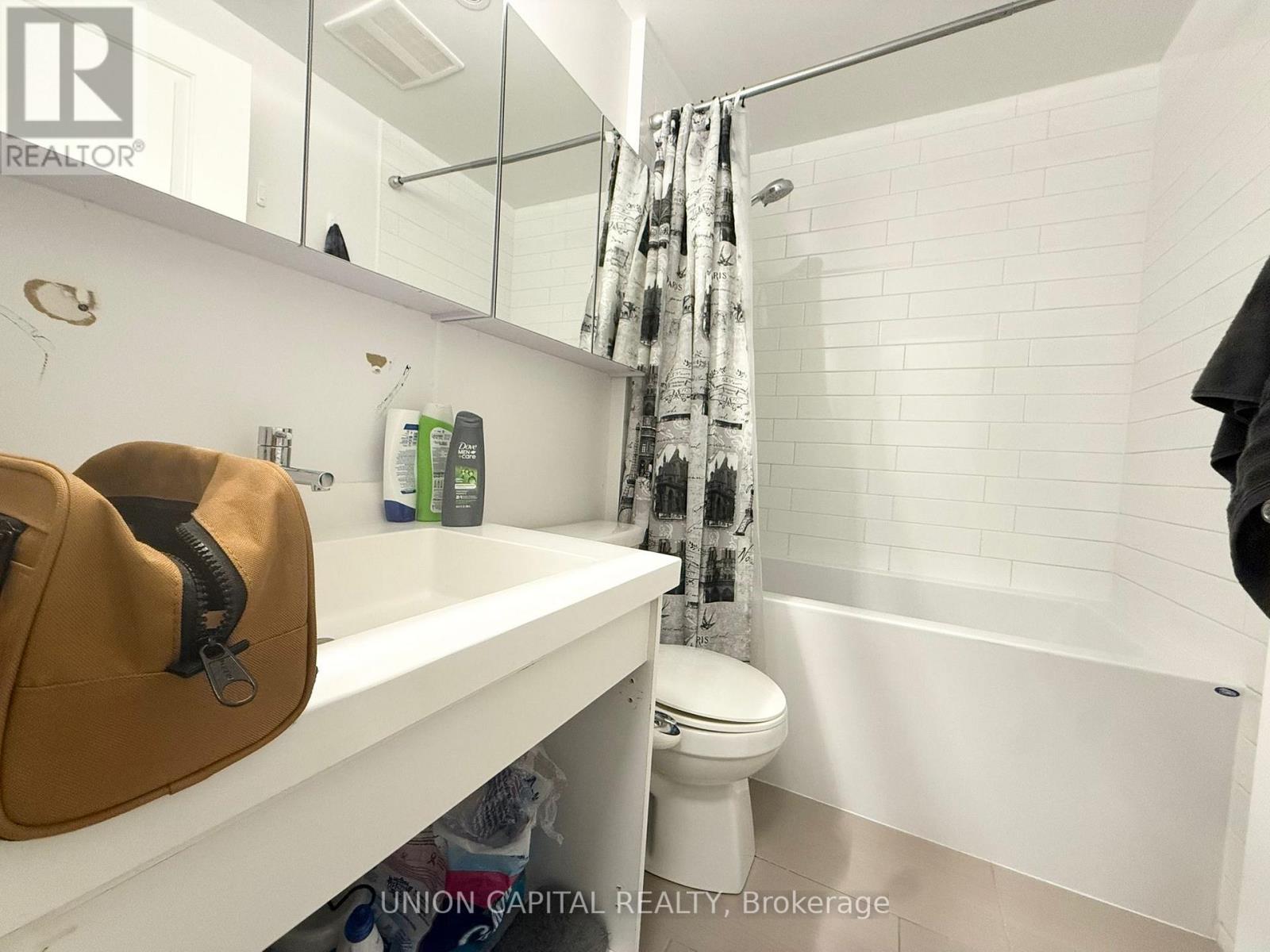 205 - 65 Speers Road, Oakville, Ontario  L6K 0J1 - Photo 17 - W12705784