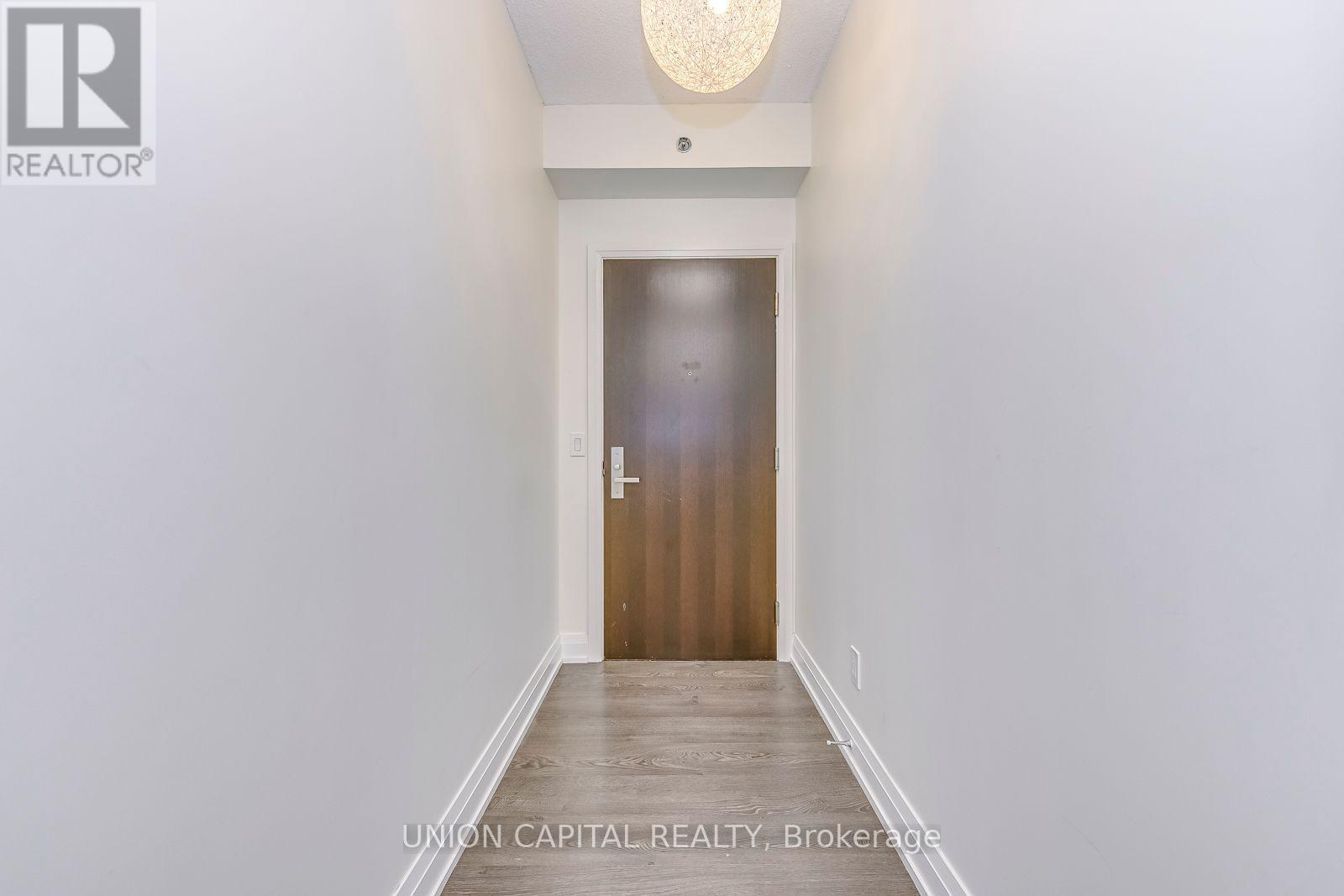 205 - 65 Speers Road, Oakville, Ontario  L6K 0J1 - Photo 6 - W12705784