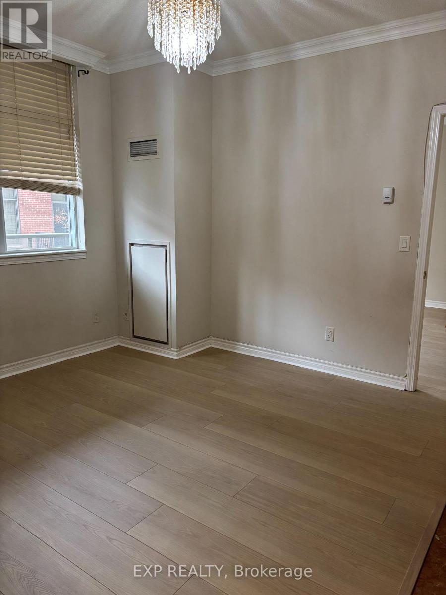 202 - 350 Princess Royal Drive, Mississauga, Ontario  L5B 4N1 - Photo 13 - W12705788