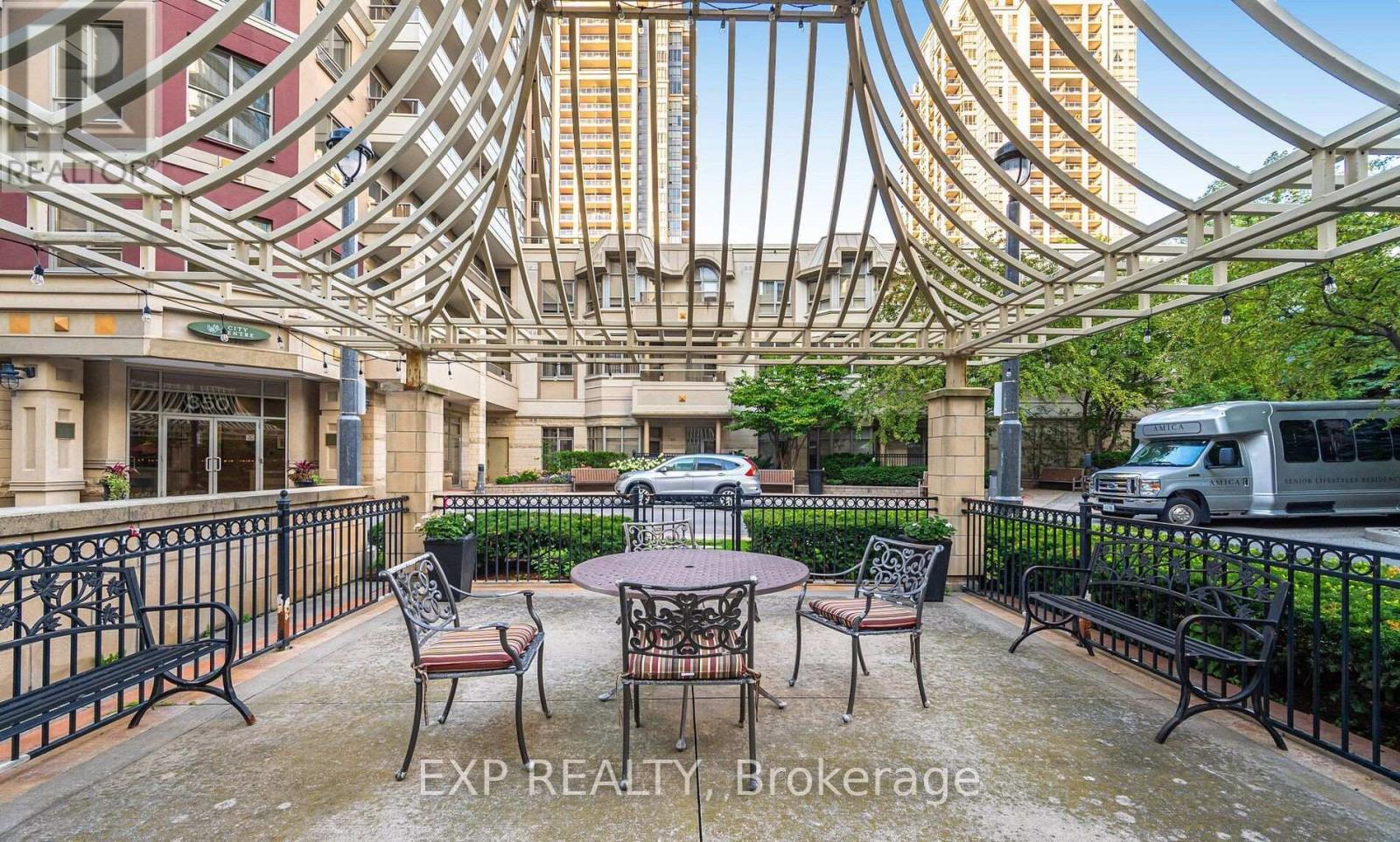 202 - 350 Princess Royal Drive, Mississauga, Ontario  L5B 4N1 - Photo 32 - W12705788