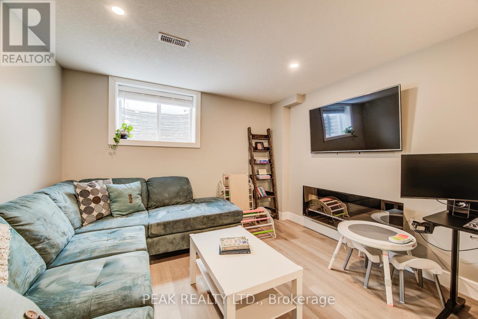 885725 Oxford Road 8 Road, Blandford-Blenheim, Ontario  N0J 1B0 - Photo 34 - X12705806