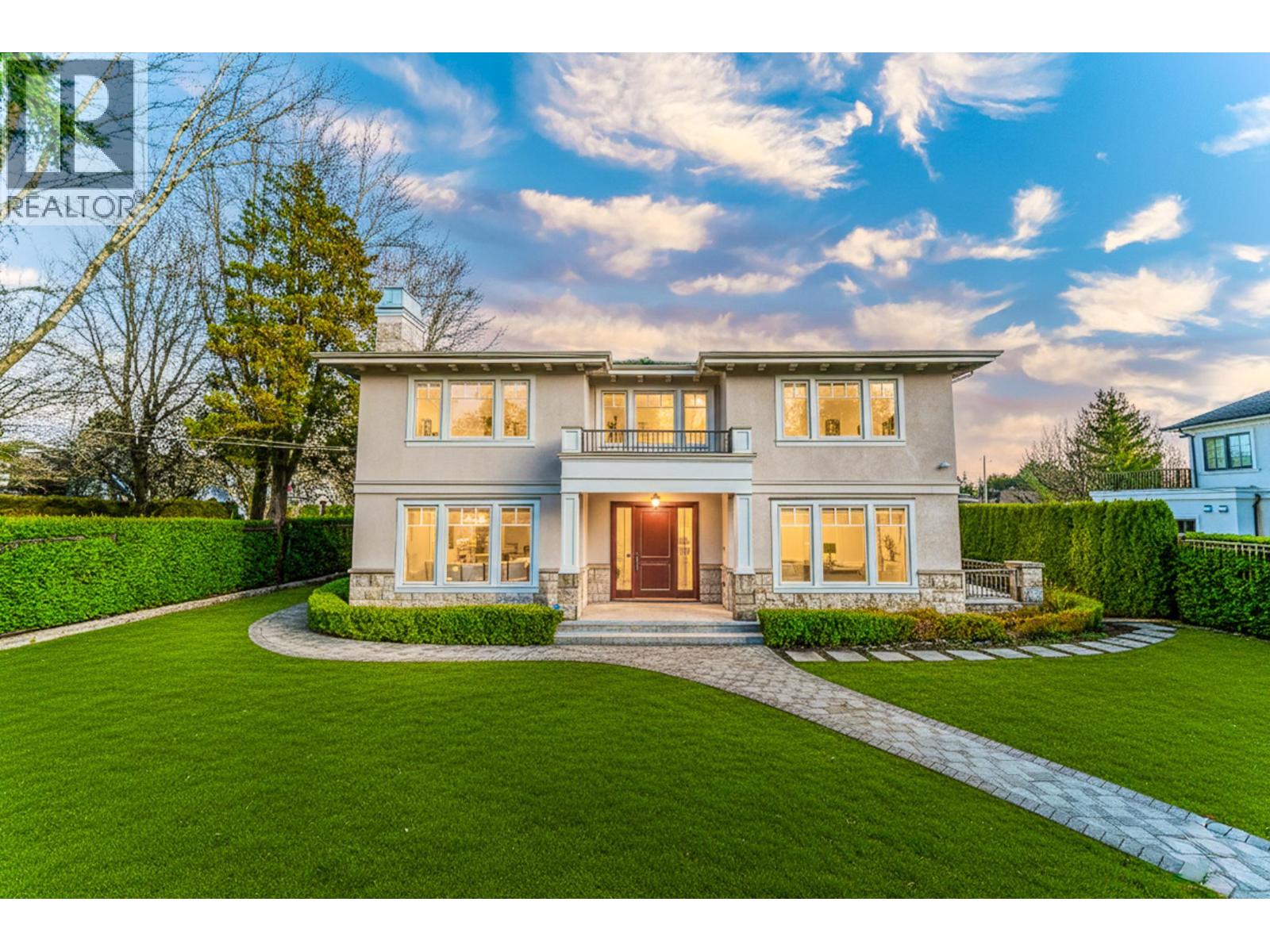 6708 YEW STREET, Vancouver, British Columbia