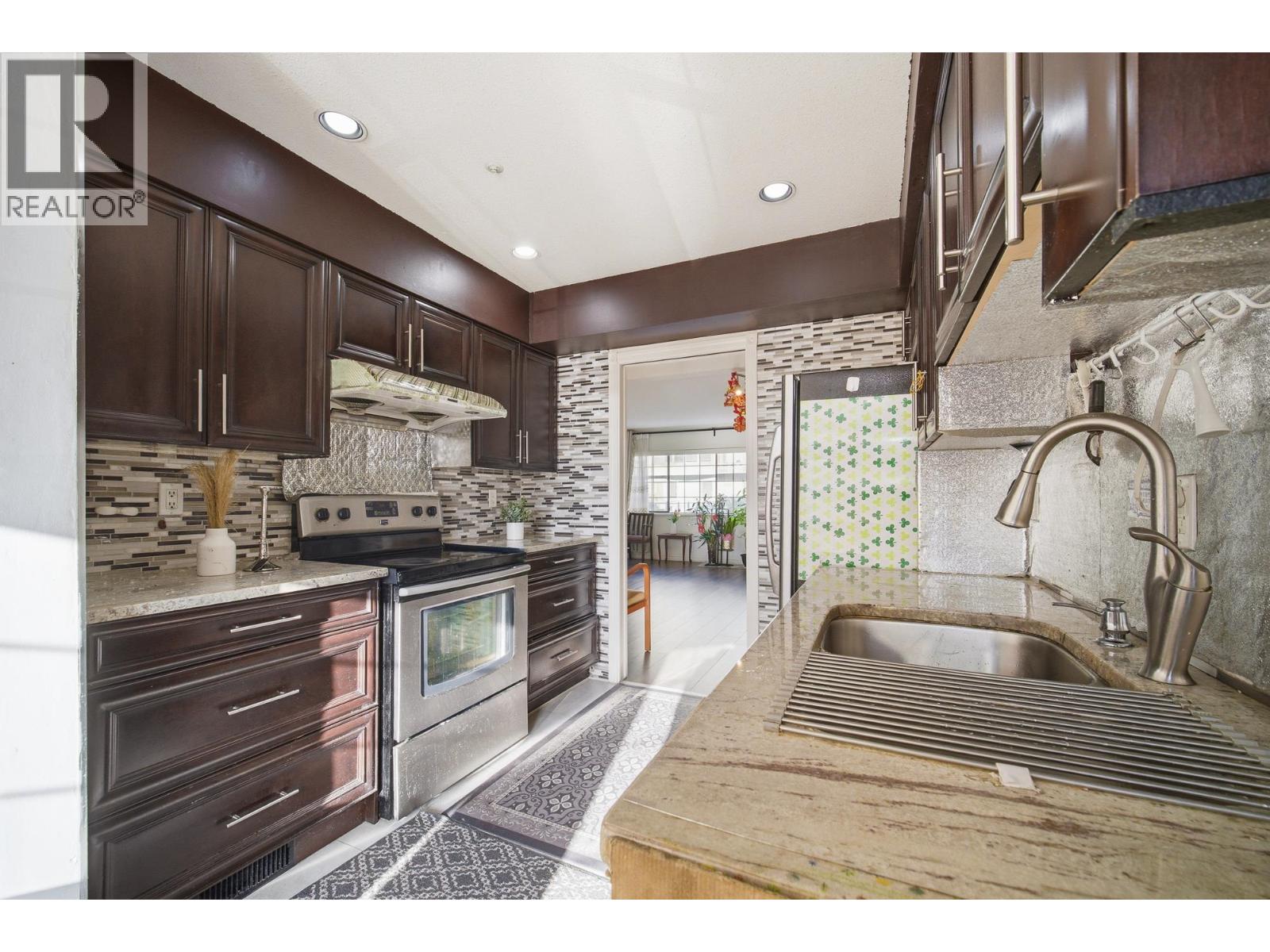 21 8591 Blundell Road, Richmond, British Columbia  V6Y 1K2 - Photo 7 - R3078312