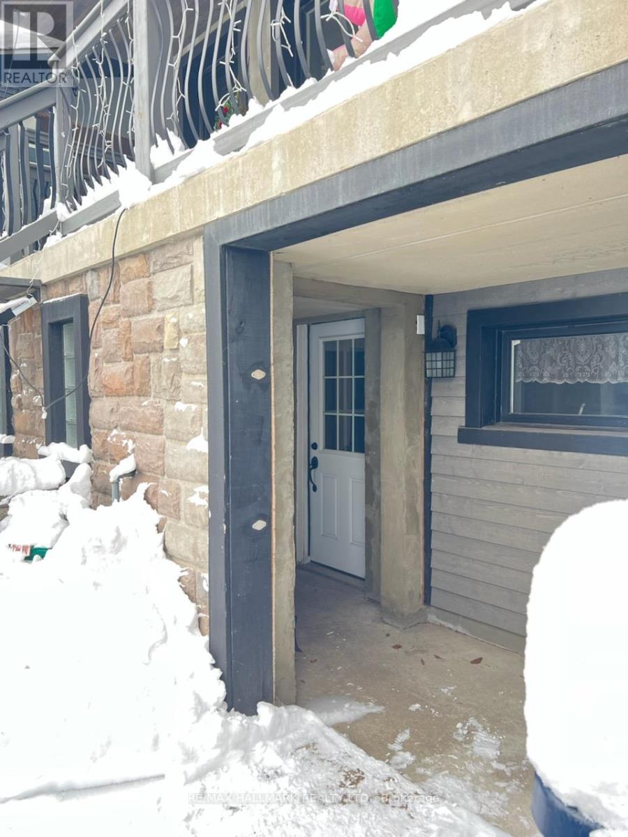 30 Gatwick Avenue, Toronto, Ontario  M4C 1W3 - Photo 9 - E12702108