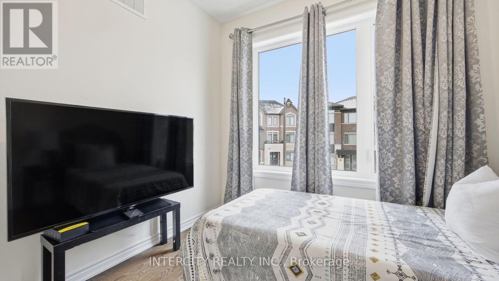 66 Camino Real Drive, Caledon, Ontario  L7C 4L9 - Photo 35 - W12696746