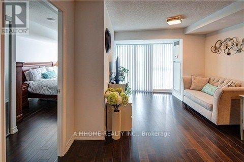 1405 - 386 Yonge Street, Toronto, Ontario  M5B 0A5 - Photo 11 - C12705842