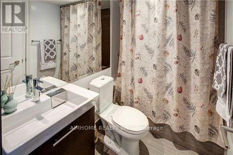 1405 - 386 Yonge Street, Toronto, Ontario  M5B 0A5 - Photo 16 - C12705842