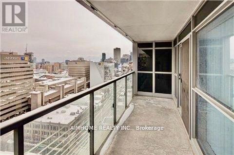 1405 - 386 Yonge Street, Toronto, Ontario  M5B 0A5 - Photo 17 - C12705842