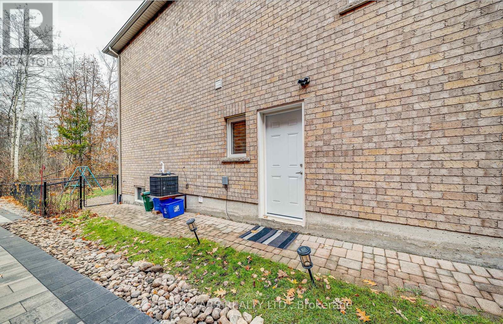 58 Wood Rim Drive, Richmond Hill, Ontario  L4E 4S2 - Photo 24 - N12705814