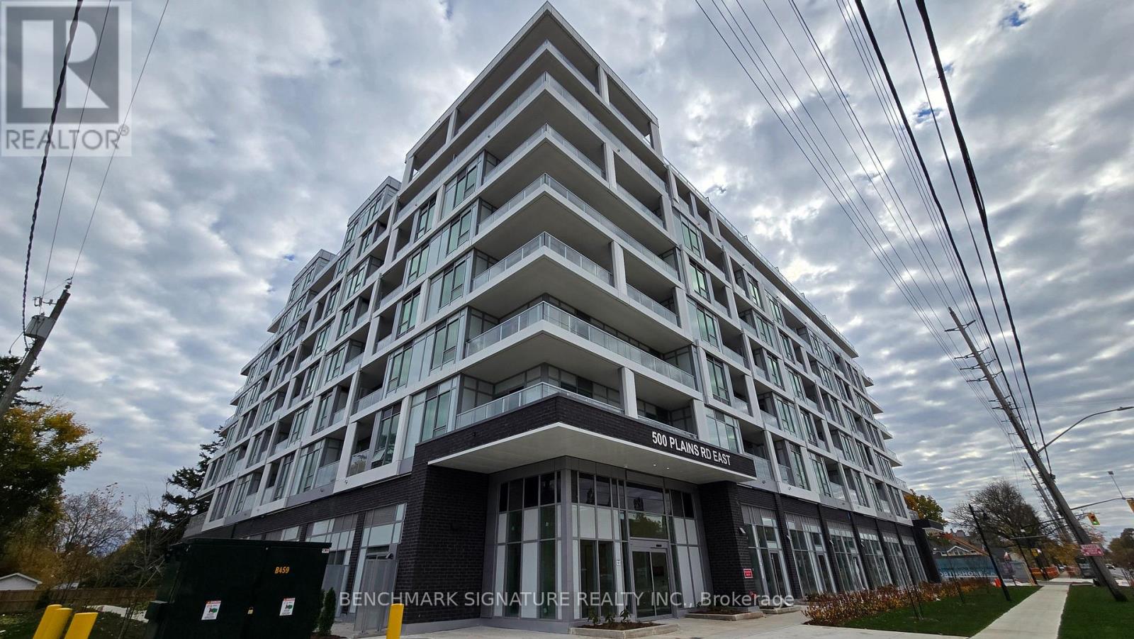 207 - 500 PLAINS ROAD E, Burlington, Ontario