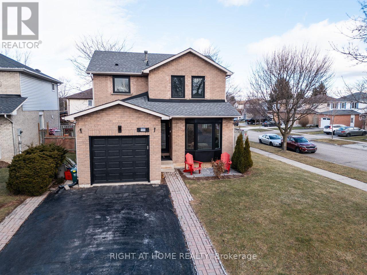 3269 Woodcroft Crescent, Burlington, Ontario  L7M 3K8 - Photo 4 - W12705834