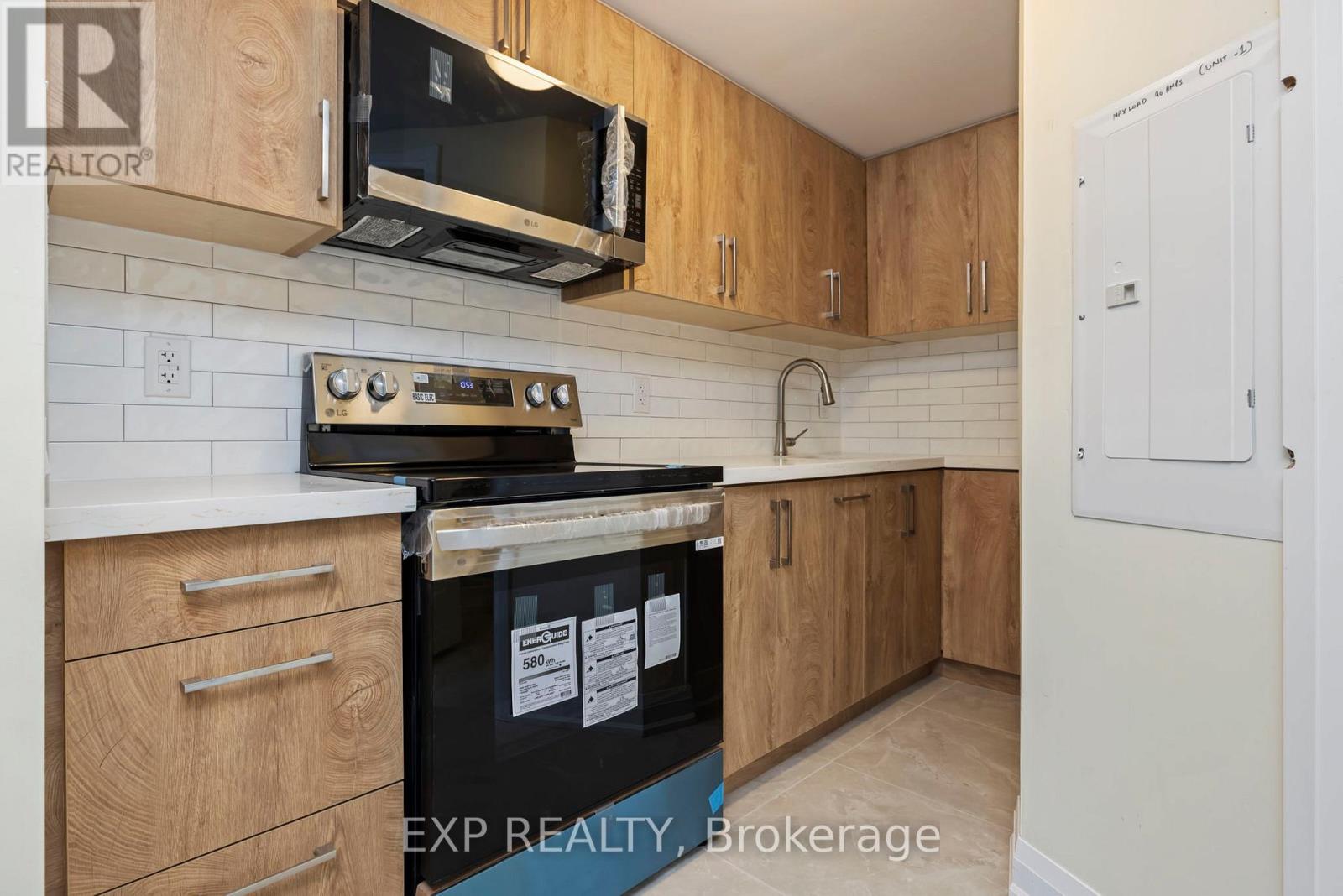 1 - 72 Church Street, Parry Sound, Ontario  P2A 1Y9 - Photo 4 - X12705822