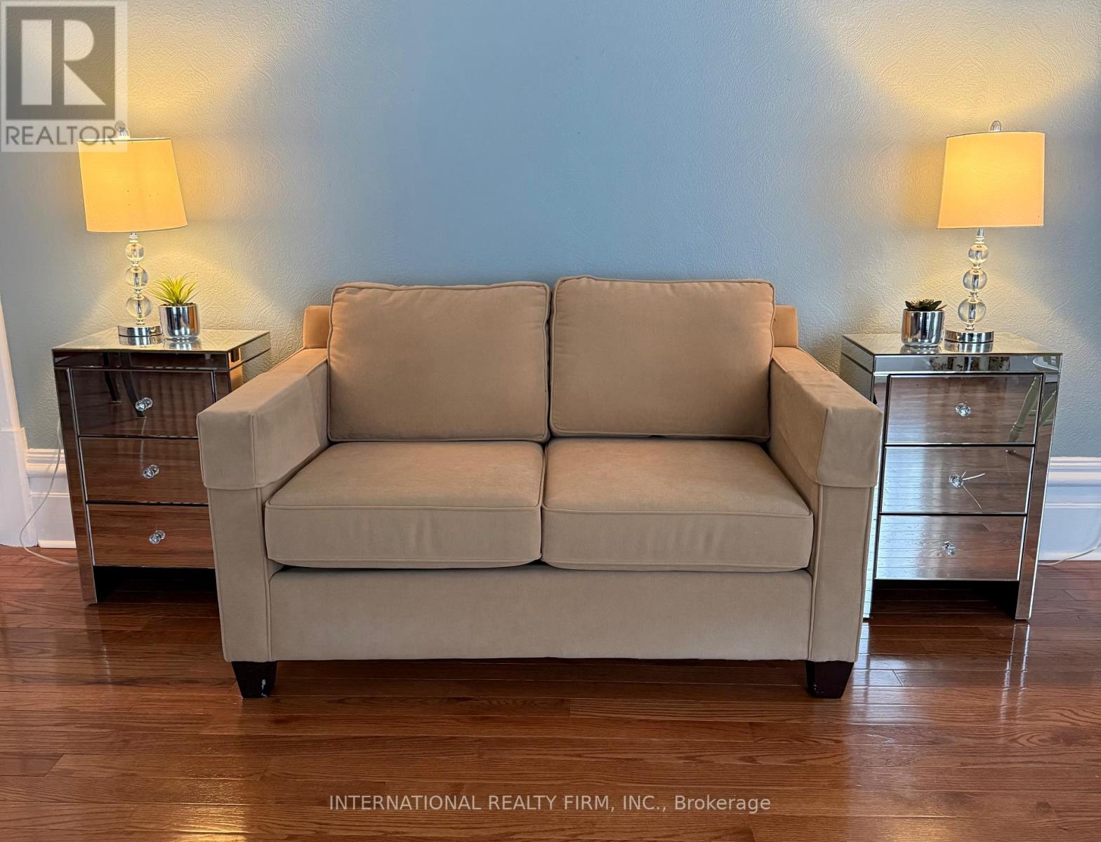 Unknown Address, ,     - Photo 4 - X12705850