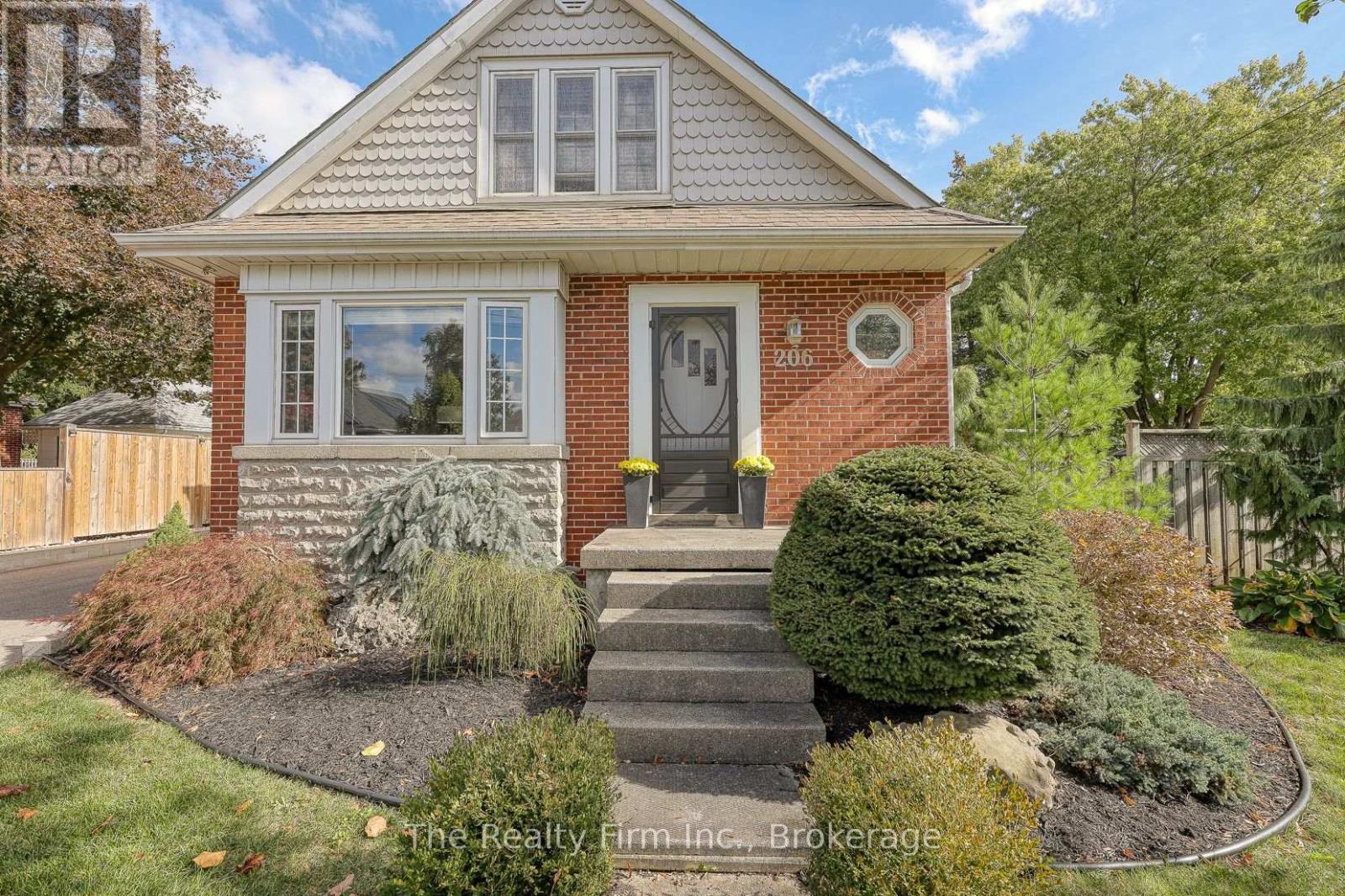 206 Sydenham Street, Woodstock, Ontario  N4S 7B9 - Photo 8 - X12705856