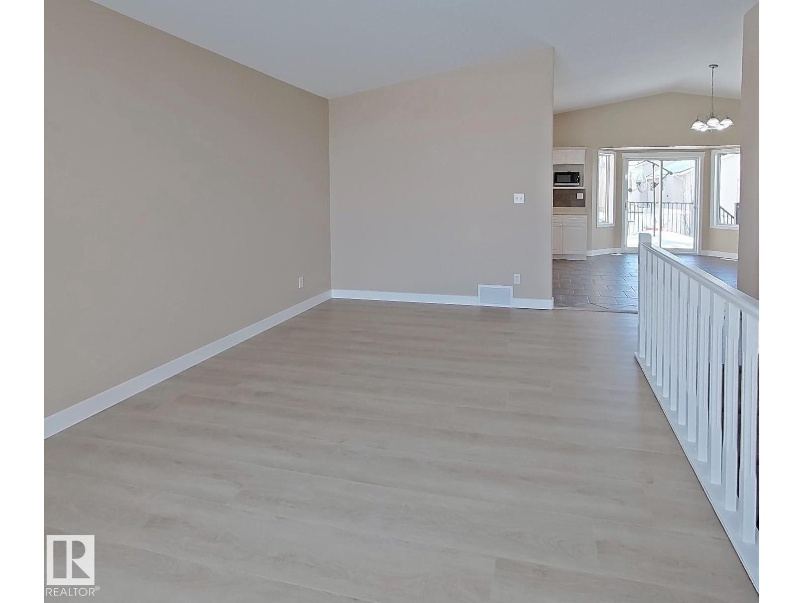 16407 81 St Nw, Edmonton, Alberta  T5Z 3J3 - Photo 9 - E4470193