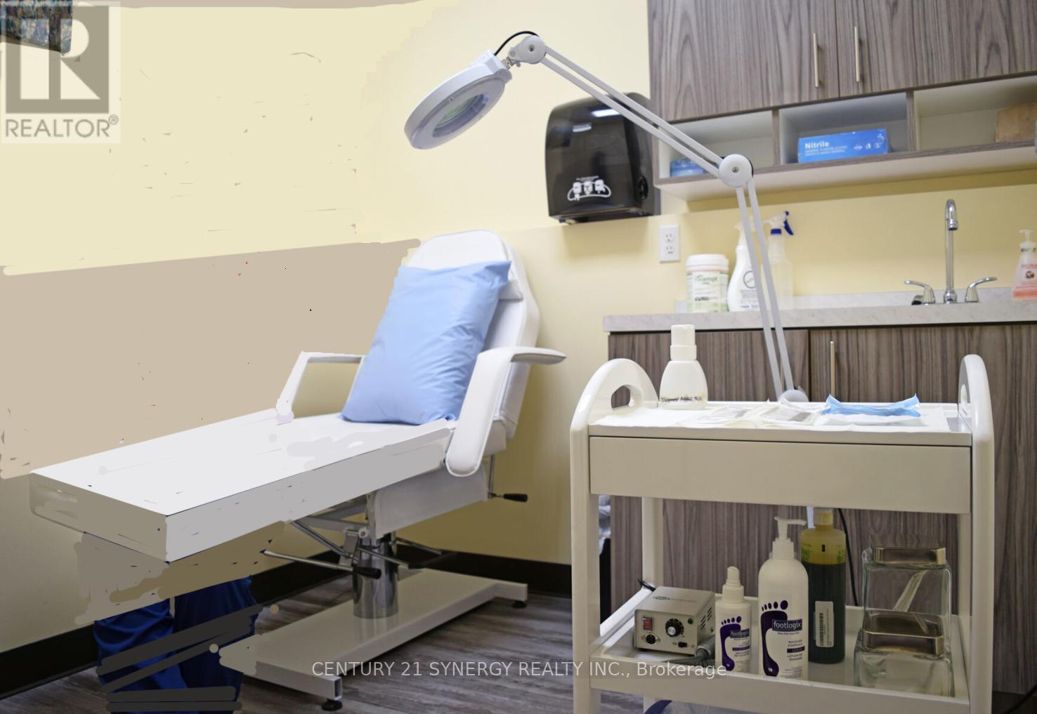 2 - 207 BROCKVILLE STREET S, Smiths Falls, Ontario