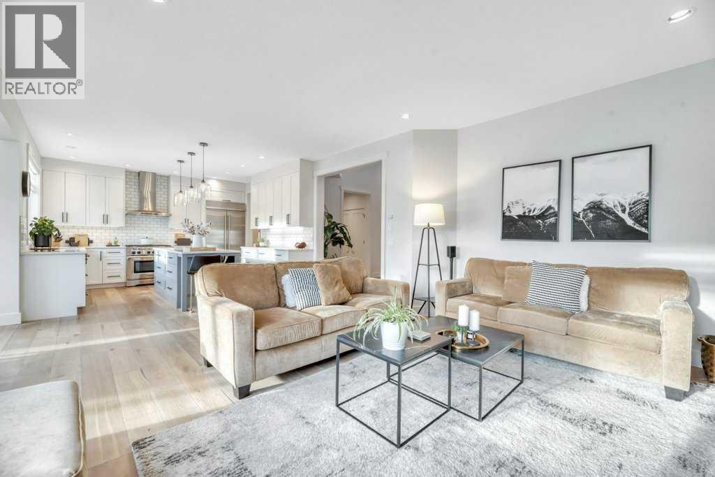 225 Discovery Ridge Way Sw, Calgary, Alberta  T3H 5G2 - Photo 11 - A2278862