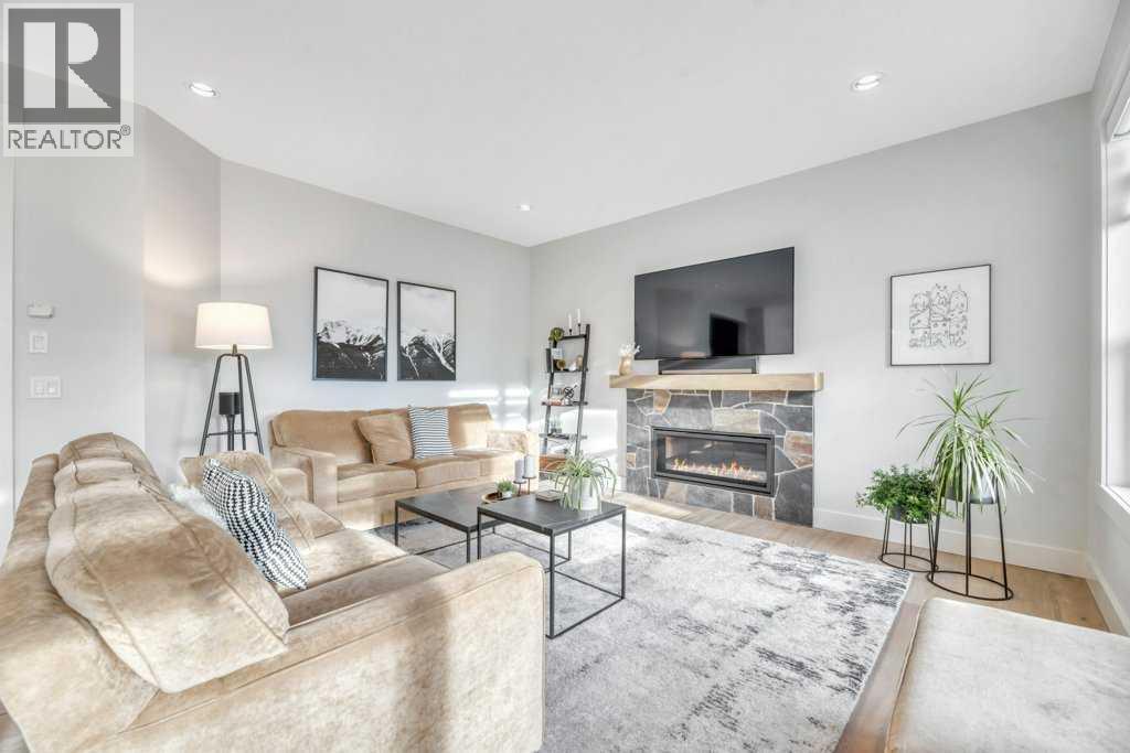 225 Discovery Ridge Way Sw, Calgary, Alberta  T3H 5G2 - Photo 12 - A2278862