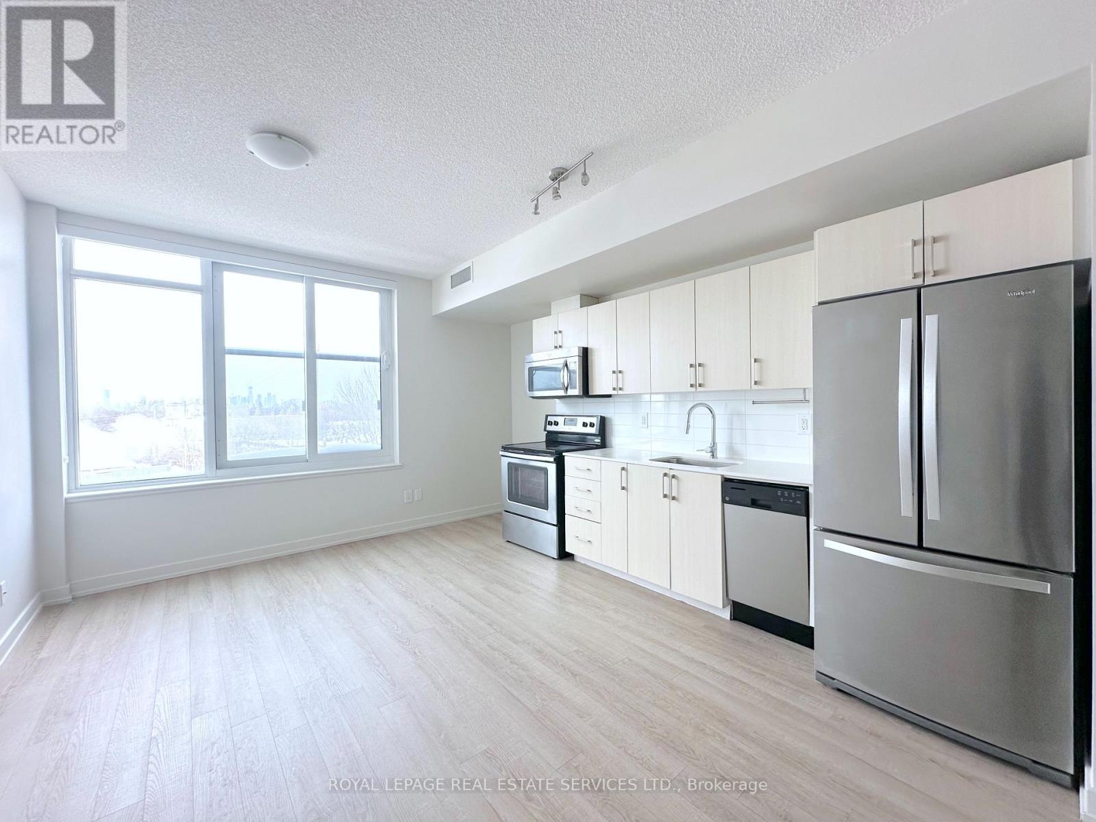 403 - 763 Woodbine Avenue, Toronto, Ontario  M4E 2J4 - Photo 2 - E12705870