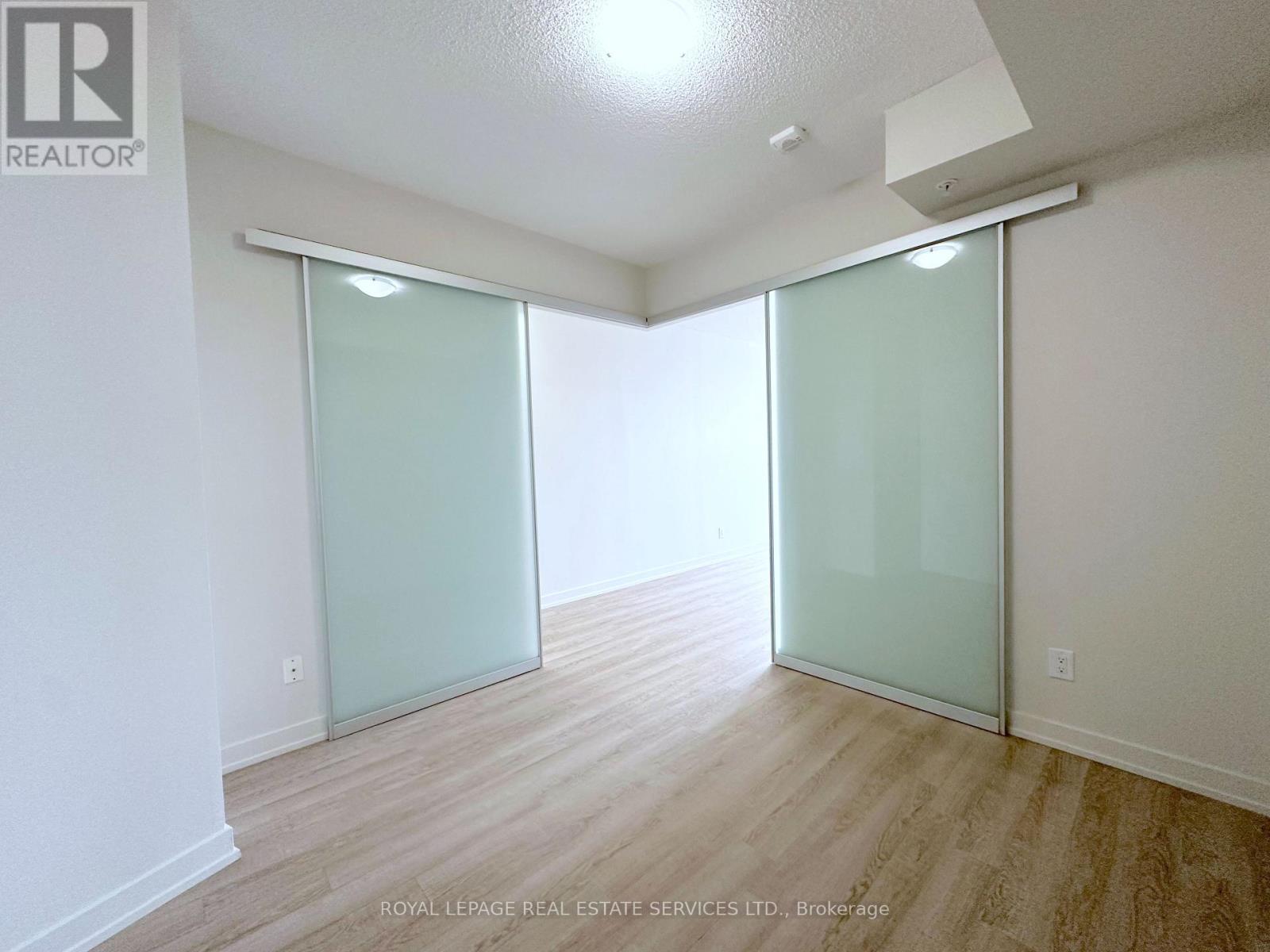 403 - 763 Woodbine Avenue, Toronto, Ontario  M4E 2J4 - Photo 7 - E12705870