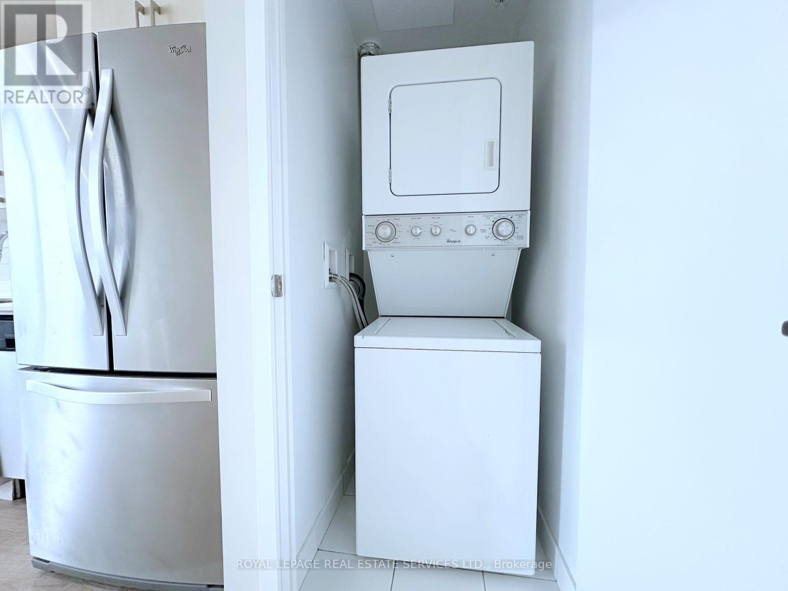 403 - 763 Woodbine Avenue, Toronto, Ontario  M4E 2J4 - Photo 9 - E12705870