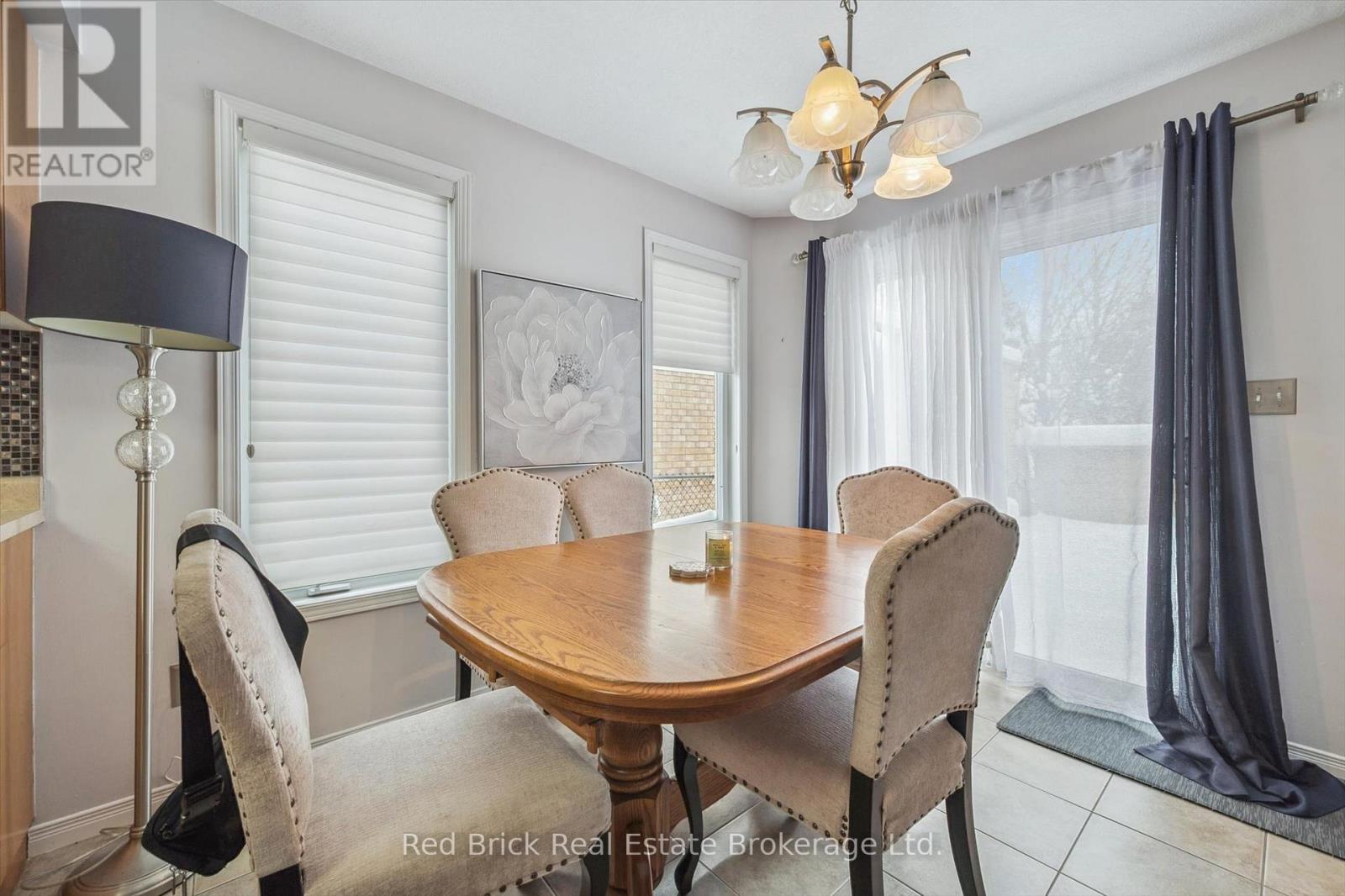 101 Wilton Road, Guelph (Victoria North), Ontario  N1E 7L8 - Photo 10 - X12705898