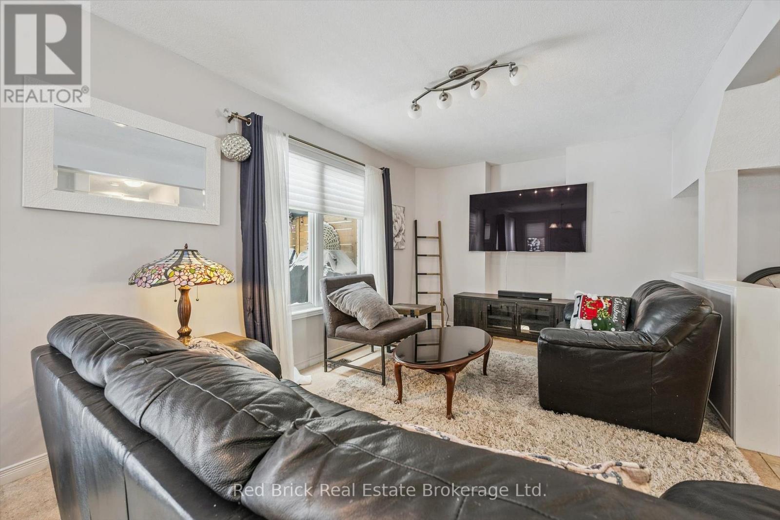 101 Wilton Road, Guelph (Victoria North), Ontario  N1E 7L8 - Photo 6 - X12705898