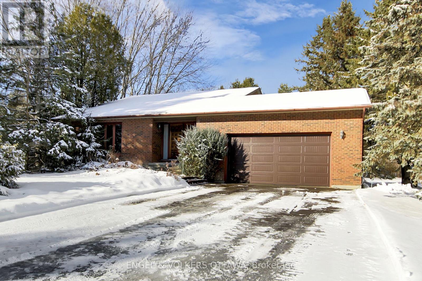 5361 HILLTOP DRIVE, Ottawa, Ontario