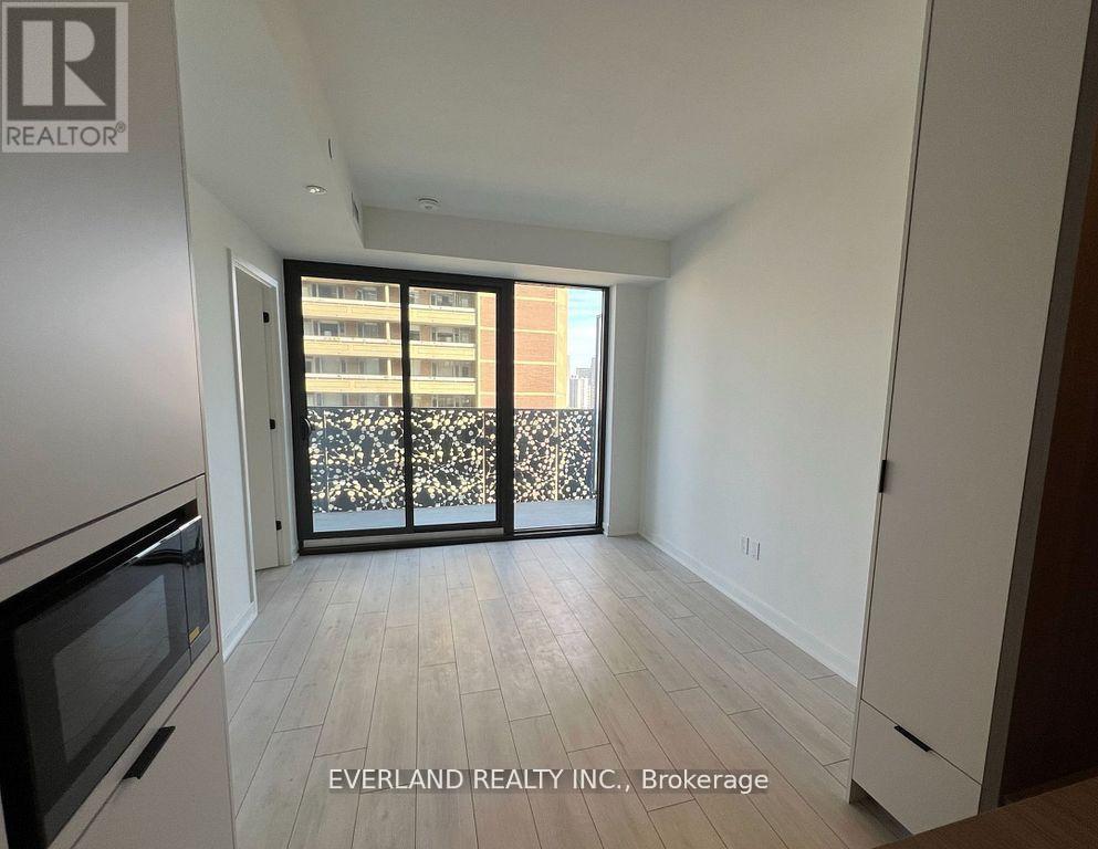 2201 - 55 Charles Street E, Toronto, Ontario  M4Y 0J1 - Photo 2 - C12705874